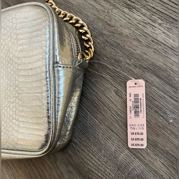 Victoria’s Secret crossbody purse - Picture 4 of 5